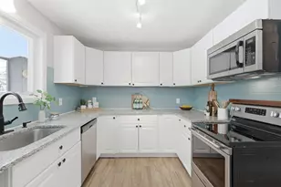 115 Glenmar Ave, Mahtomedi, MN 55115 - Photo 3