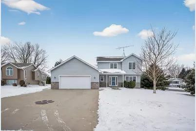 420 5th Street NE, Plainview, MN 55964 - Photo 1