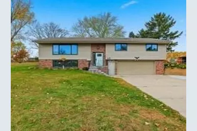 417 S Park Lane, Le Sueur, MN 56058 - Photo 1