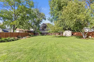 425 Ruby Dr, West Saint Paul, MN 55118 - Photo 27