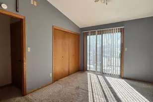 816 E 5th St, Blue Earth, MN 56013 - Photo 15