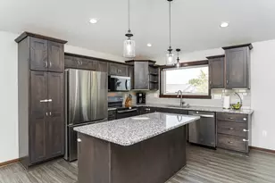 1421 Tunbridge Pl NE, Byron, MN 55920 - Photo 9