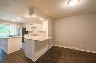 5590 Timber Ln, Excelsior, MN 55331 - Photo 9