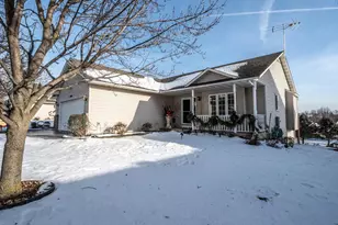 1285 Cuylle Bay, Faribault, MN 55021 - Photo 3