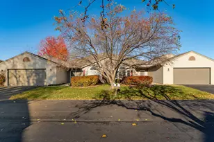 4933 35th Ave NW, Rochester, MN 55901 - Photo 3