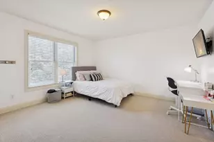 9176 Cold Stream Ln, Eden Prairie, MN 55347 - Photo 33