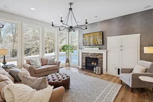 9176 Cold Stream Ln, Eden Prairie, MN 55347 - Photo 9