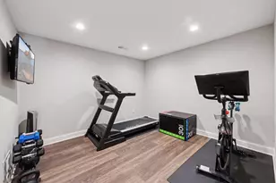 9176 Cold Stream Ln, Eden Prairie, MN 55347 - Photo 49