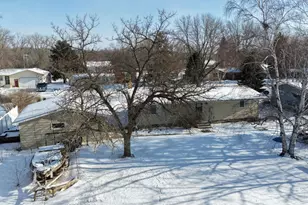 172 Lakeview Dr, Spicer, MN 56288 - Photo 39