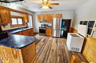 1309 Porter Rd, Montevideo, MN 56265 - Photo 3