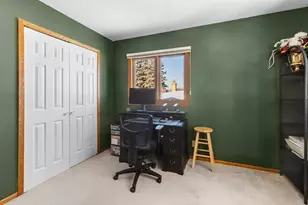 1887 Lakewood Dr N, Maplewood, MN 55109 - Photo 15