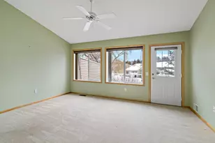 763 Lake Ridge Dr, Woodbury, MN 55129 - Photo 9