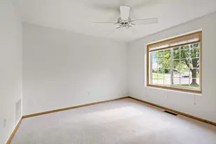 763 Lake Ridge Dr, Woodbury, MN 55129 - Photo 23