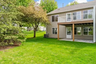 763 Lake Ridge Dr, Woodbury, MN 55129 - Photo 3