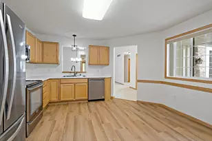 763 Lake Ridge Dr, Woodbury, MN 55129 - Photo 9