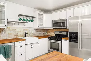 4004 Foss Rd, Saint Paul, MN 55421 - Photo 3