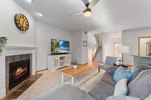 3262 Oak View Dr, Woodbury, MN 55129 - Photo 7