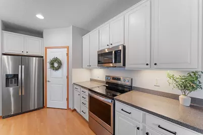 3262 Oak View Drive, Woodbury, MN 55129 - Photo 11