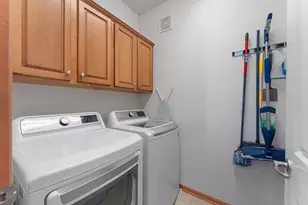 3262 Oak View Dr, Woodbury, MN 55129 - Photo 15