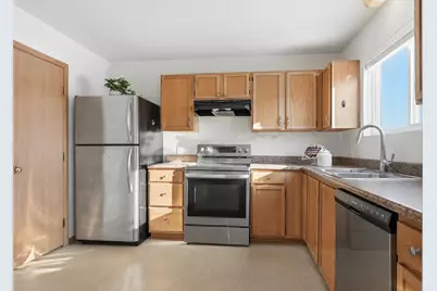 13098 Murdock Terrace, Eden Prairie, MN 55347 - Photo 5