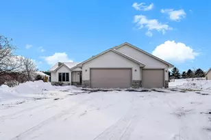 1637 87th Ave, Hammond, WI 54015 - Photo 1