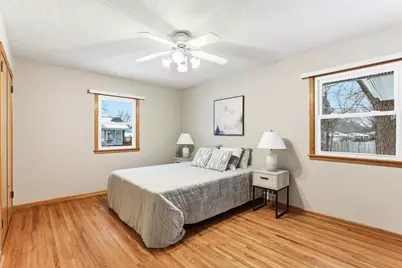 10833 Toledo Avenue S, Bloomington, MN 55437 - Photo 13