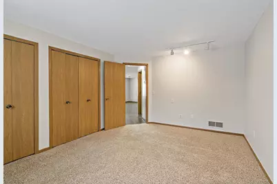 3650 Gershwin Lane N, Oakdale, MN 55128 - Photo 17