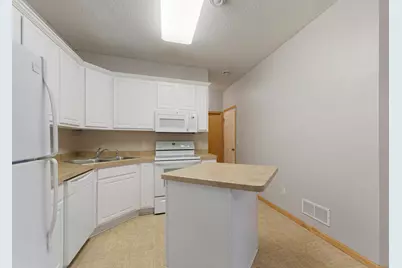 1556 Independence Drive #202, Northfield, MN 55057 - Photo 13