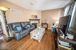 907 40th St NW, Rochester, MN 55901 - Photo 7