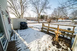 907 40th St NW, Rochester, MN 55901 - Photo 43