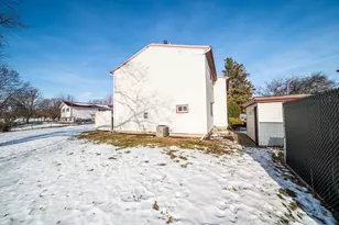 907 40th St NW, Rochester, MN 55901 - Photo 37