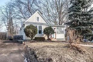 315 Annapolis St W, Saint Paul, MN 55118 - Photo 33