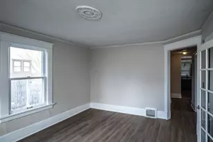 315 Annapolis St W, Saint Paul, MN 55118 - Photo 7