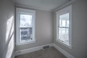 315 Annapolis St W, Saint Paul, MN 55118 - Photo 11