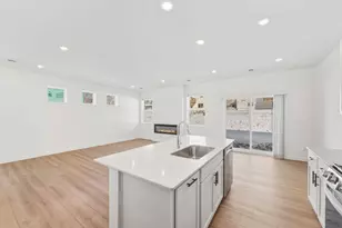 5431 Queens Dr NW, Rochester, MN 55901 - Photo 11