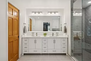 5501 Park Pl, Edina, MN 55424 - Photo 13