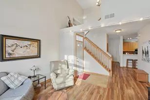 3824 Vermilion Ct S, Eagan, MN 55122 - Photo 3