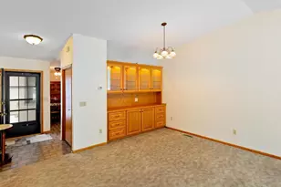 1928 Vierling Dr E, Shakopee, MN 55379 - Photo 11