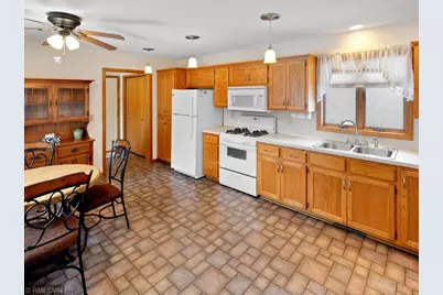 1928 Vierling Drive E, Shakopee, MN 55379 - Photo 5