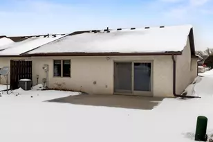 1928 Vierling Dr E, Shakopee, MN 55379 - Photo 3