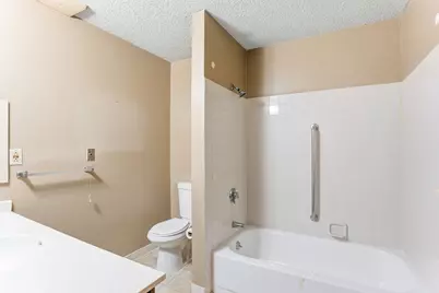 3232 Fremont Avenue N #111, Minneapolis, MN 55412 - Photo 15