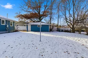 4500 Woodbine Ln N, Brooklyn Center, MN 55429 - Photo 37