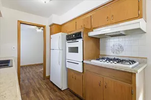 4500 Woodbine Ln N, Brooklyn Center, MN 55429 - Photo 11