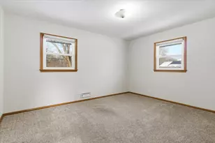 4500 Woodbine Ln N, Brooklyn Center, MN 55429 - Photo 17