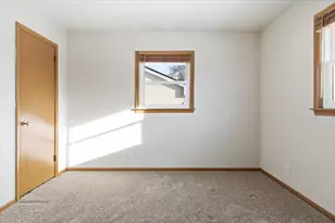 4500 Woodbine Ln N, Brooklyn Center, MN 55429 - Photo 21