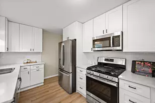 3332 Webster Ave S, Saint Louis Park, MN 55416 - Photo 11