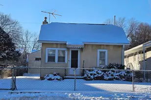 136 15th Ave S, South Saint Paul, MN 55075 - Photo 1