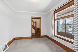 1009 Sherburne Ave, Saint Paul, MN 55104 - Photo 7