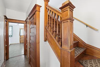 1009 Sherburne Avenue, Saint Paul, MN 55104 - Photo 17