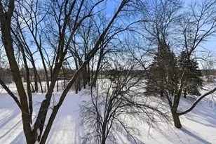 2670 Oxford St N, Roseville, MN 55113 - Photo 21